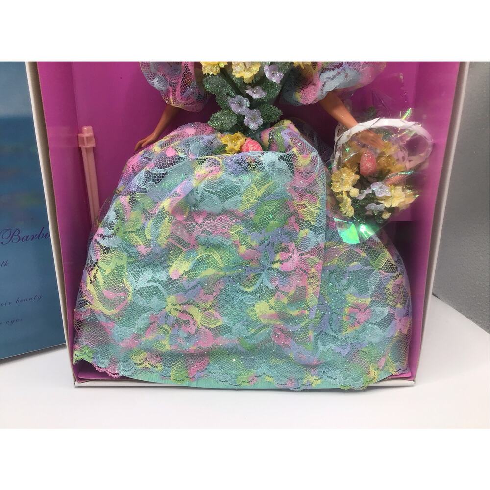 1994 Spring Bouquet Barbie Doll Enchanted Seasons Limited Edition Mattel 12989 - Picture 4 of 9